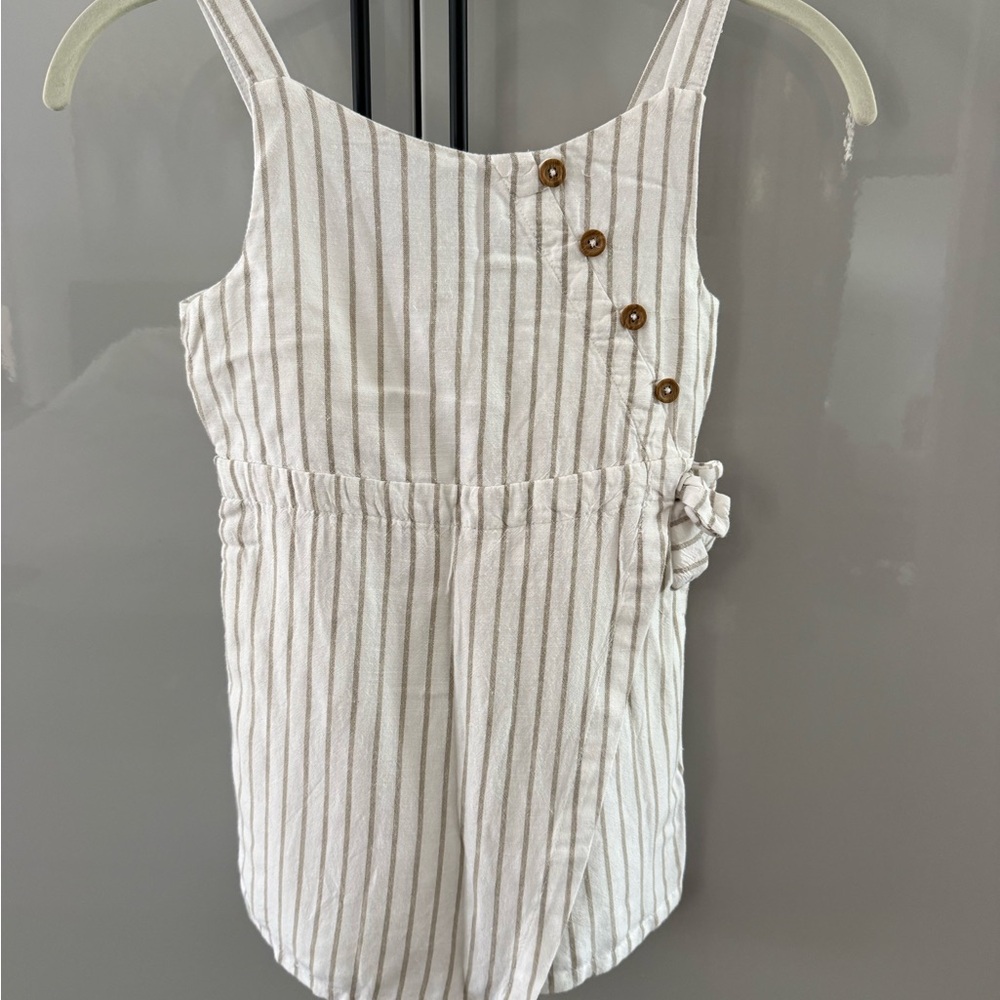 Haute Hippie Kids Girls Romper Cold Shoulder, Smocked Waist Size M 7/8